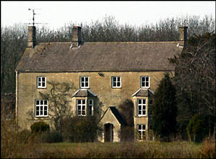 Cotswolds home of Liz Hurley
